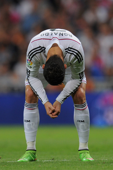 Read more about the article Ronaldo schrijft historie in overwinning van Real