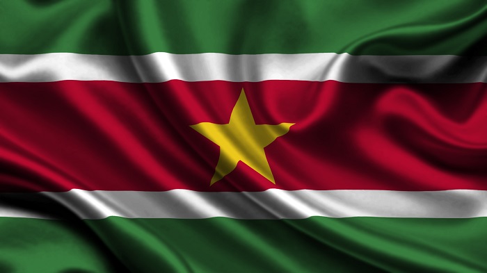 Read more about the article Surinaamse vlag wappert twee dagen na elkaar