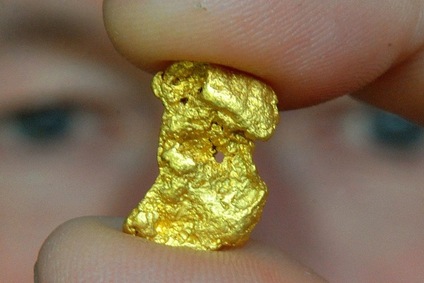 Read more about the article ‘Wet herzien waarin Kaloti opkoper is van kleine goudmijnbouwers’