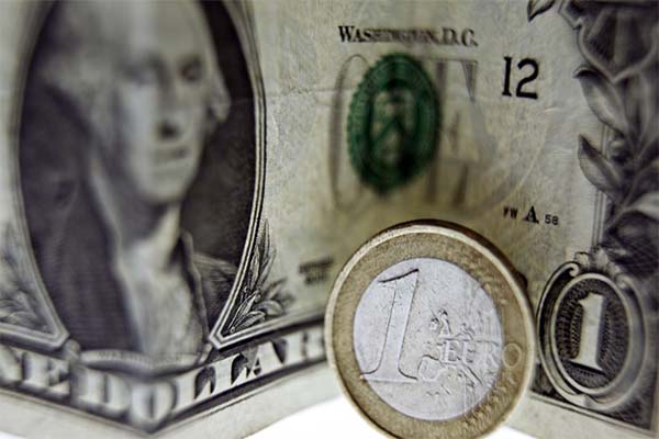Read more about the article Euro- en USD-wisselkoers op één niveau