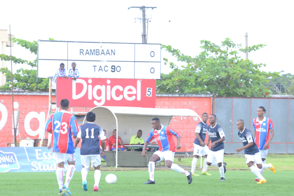 Read more about the article TAC’90 in actie tegen Surinaamse ploegen