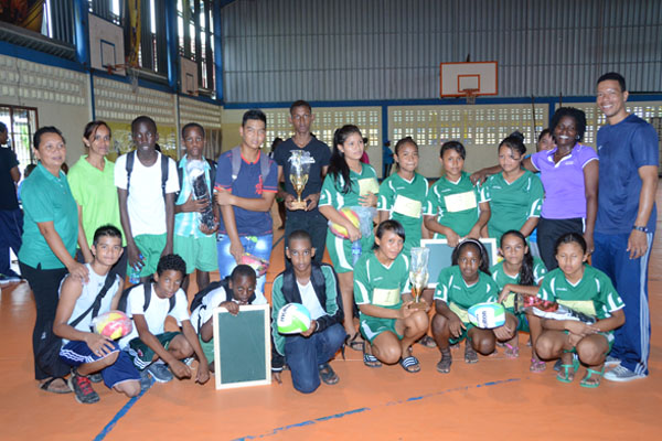 Read more about the article OS Zanderij en Sweetschool GLO-volleybalkampioenen
