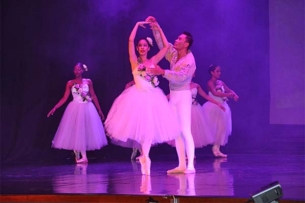 Read more about the article Balletschool Marlène viert 40-jarig bestaan