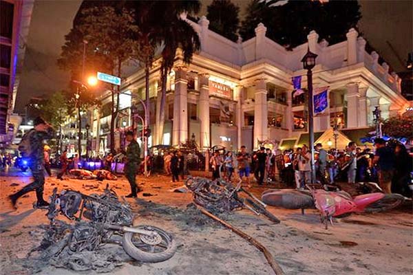 Read more about the article Achttien doden bij aanslag Bangkok