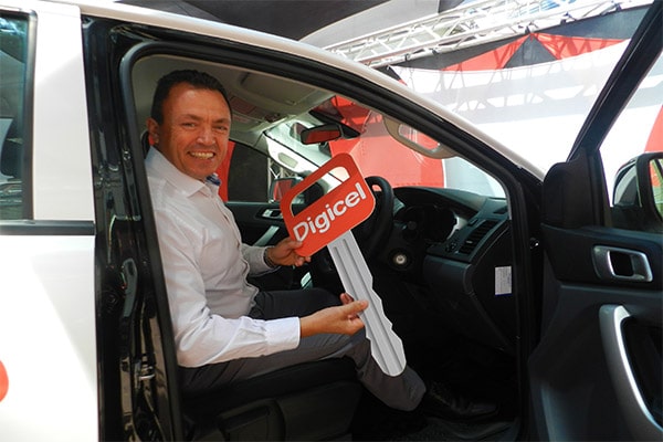 digicel-ceo-promotie-campagne-ford