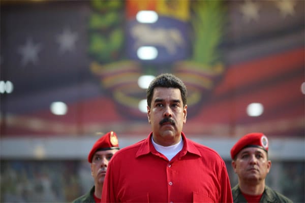 Read more about the article Maduro beschuldigt Colombia van complot
