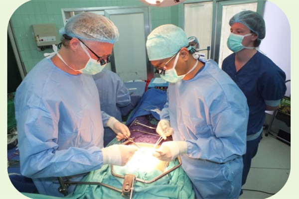 Read more about the article Surinaamse vaatchirurgen doen zelf gecompliceerde ingrepen
