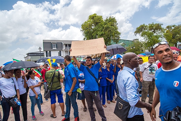 Read more about the article Kruisland: ‘Er moet meer duidelijkheid komen over de manifestaties’