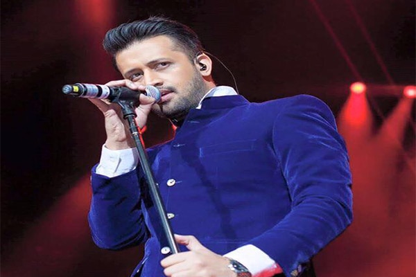 Read more about the article Show Atif Aslam volgend project Hardcore Entertainment