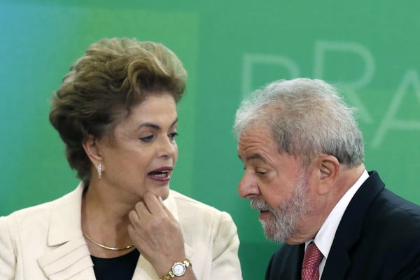 Read more about the article Braziliaanse oud-president Lula veroordeeld tot 9,5 jaar cel wegens corruptie