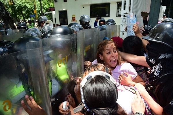 Read more about the article Gajadien betreurt houding regering in kwestie Venezuela