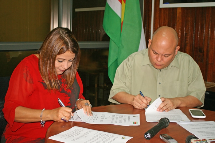 Read more about the article Suriname en Brazilië versterken onderwijsbanden