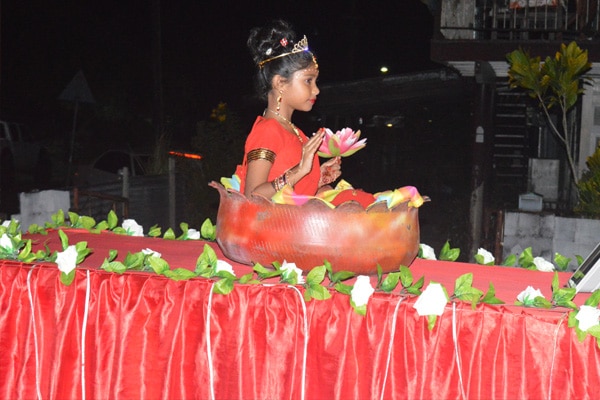 Read more about the article Multiculturele Divali viering bij SSDP