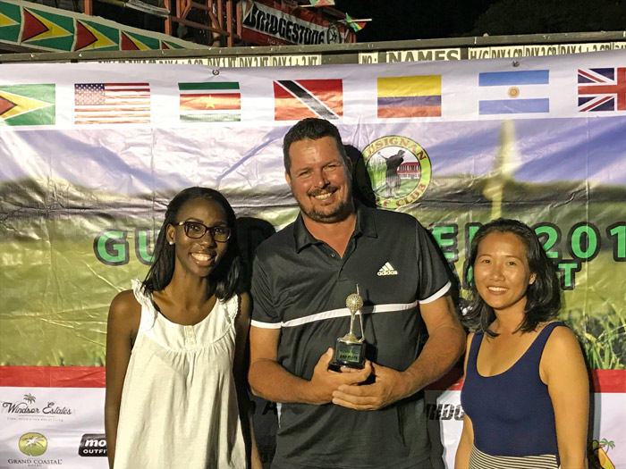 Read more about the article Golfer Van der Jagt in de prijzen in Guyana