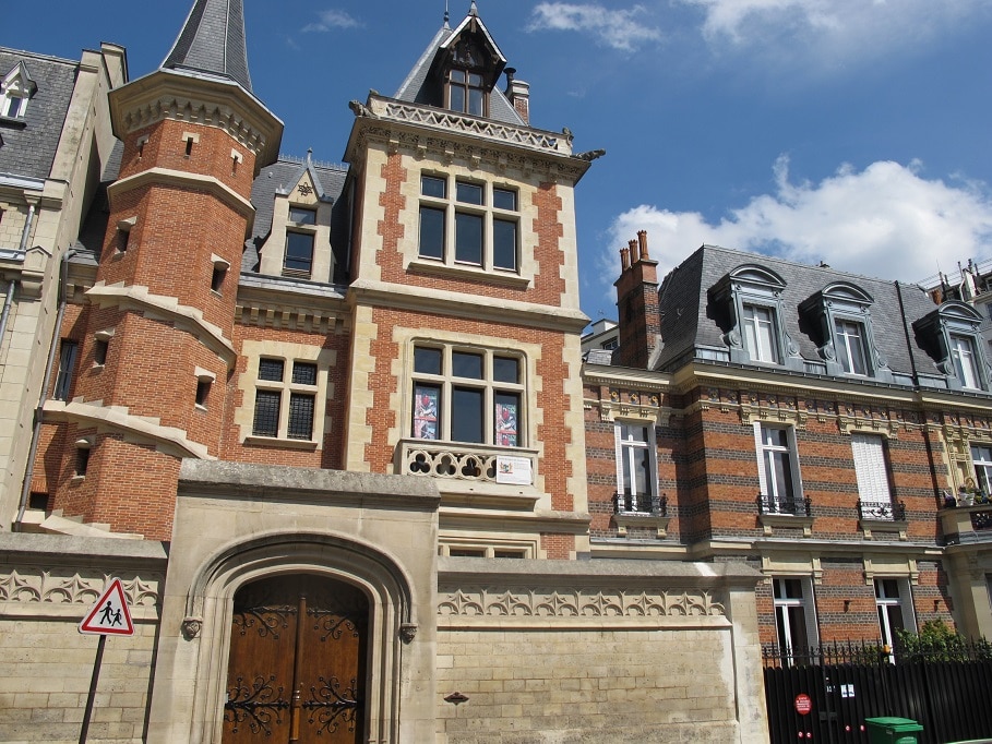 Read more about the article Oppositie wenst CLAD-onderzoek aankoop ambassadegebouw Parijs