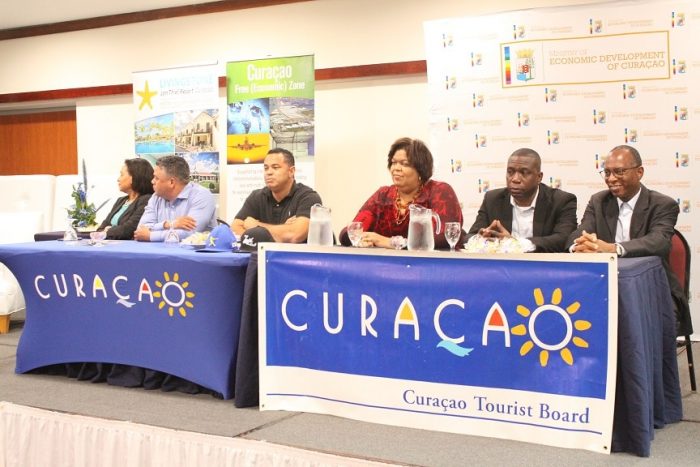 Read more about the article Aanzienlijke stijging Surinaamse toeristen op Curaçao