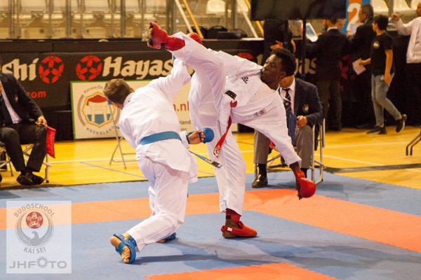 Read more about the article Karateschool Poeketi goed voorbereid op Nationale A Kampioenschappen