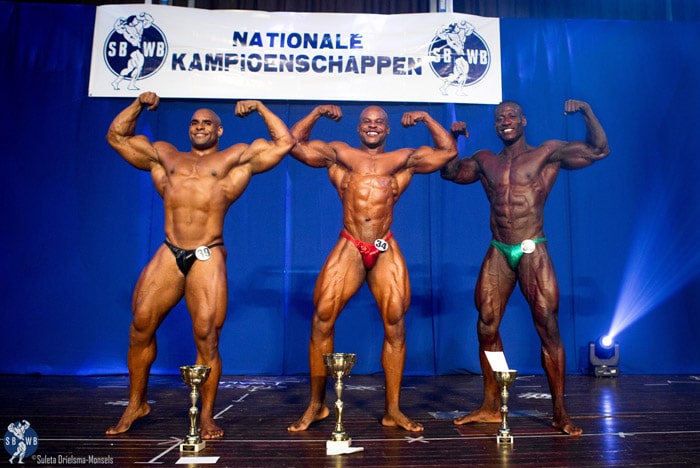 Read more about the article Bodybuildingbond met 13 atleten naar Frans Guyana
