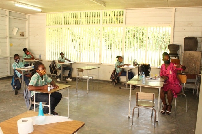 Read more about the article Etnel: ‘Kinderen naar school, we hebben een toekomst te redden’