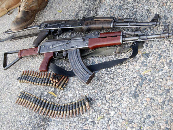 Read more about the article Lijst met gestolen wapens uit wapenkamer Bouterse vrijgegeven