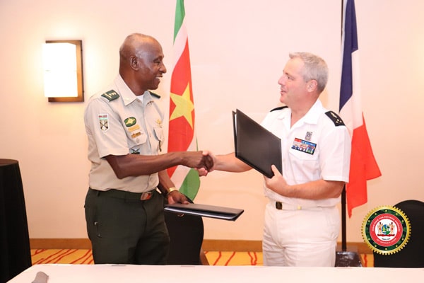 Read more about the article Surinaams en Frans leger zetten samenwerking voort