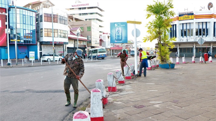 Read more about the article Binnenstad Paramaribo ondergaat grote schoonmaakbeurt