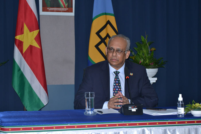 Read more about the article Suriname zet in op meer strategische samenwerking met Frans-Guyana
