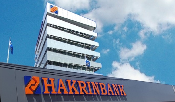 Read more about the article ‘Miljoenen krediet SLM voorbeeld oneigenlijke transacties Hakrinbank met vorige regering’