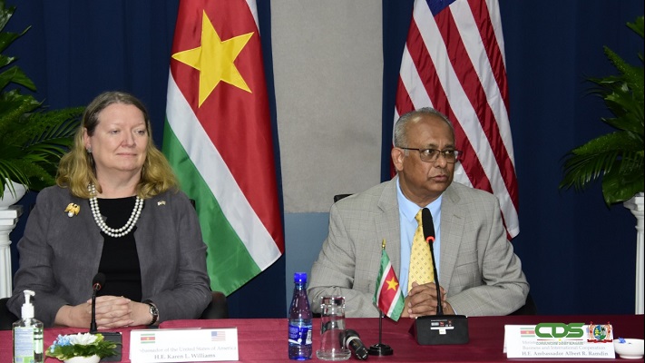 Read more about the article Suriname en VS evalueren relatie tijdens tweede bilaterale dialoog