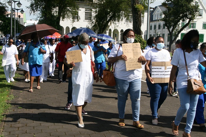 Read more about the article ‘Werkzaamheden bij ziekenhuizen minimaal, personeel in stil protest’