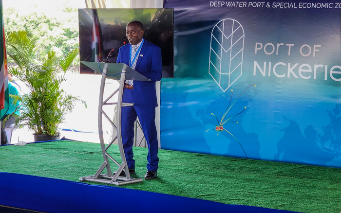 Read more about the article ‘Port of Nickerie staat voor onze eerste echte onafhankelijkheid’