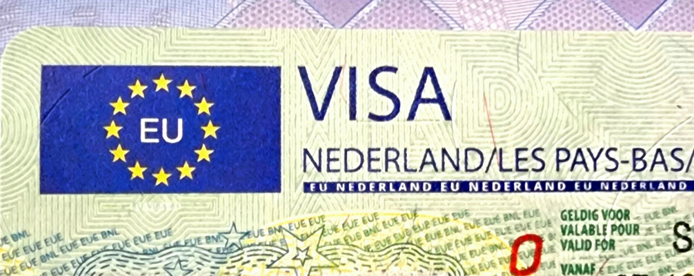 Read more about the article Minister Ramdin bespreekt visumkwestie met Nederlandse ambassadeur