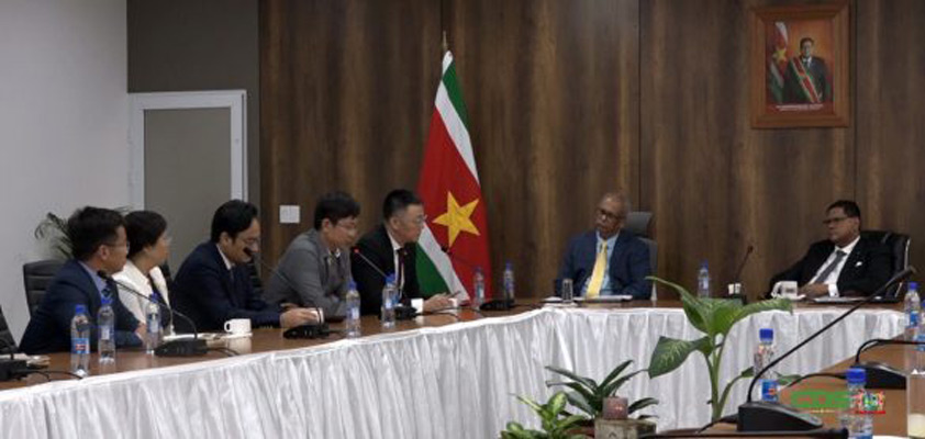 Read more about the article Chinese investeerders tonen interesse in Suriname