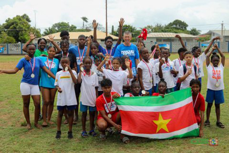 Read more about the article Suriname deel van Wereld Estafette Olympische Spelen 2024