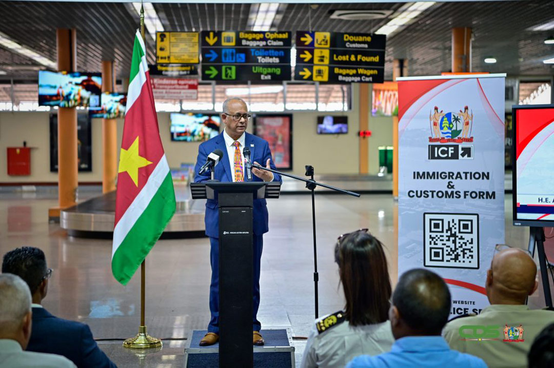 grensprocedures-lancering-digitaal-Immigration-&-Customs-Form-suriname