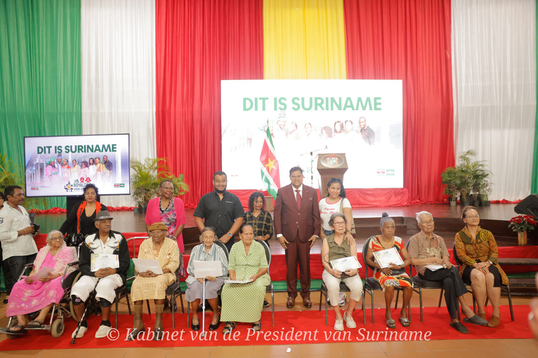 Royalty-voor-Iedereen-president-santokhi Royalty-voor-Iedereen-president-santokhi