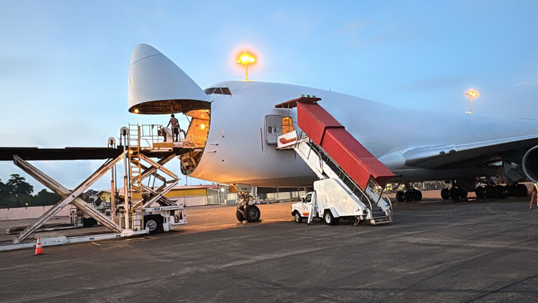 Read more about the article Blue Water Suriname levert 34 units olieboorapparatuur
