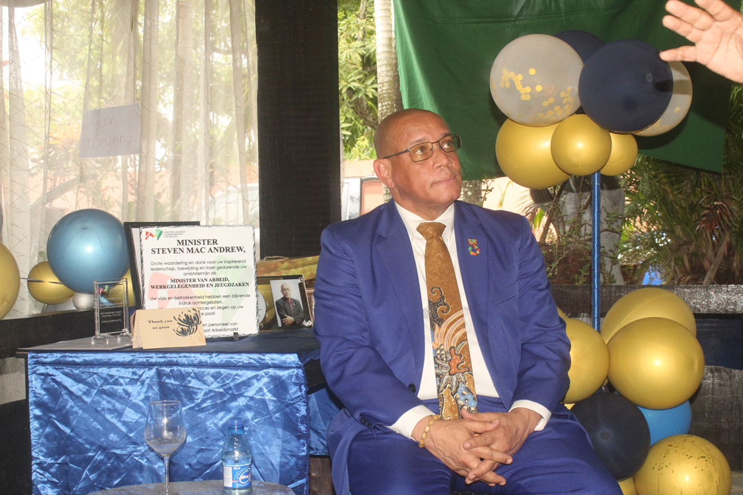 Read more about the article AWJ lovend over minister MacAndrew: ‘De mens stond altijd centraal’