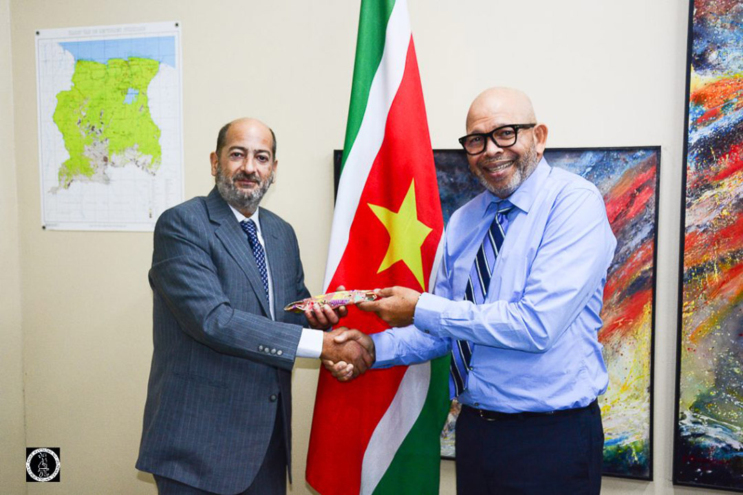 Read more about the article Ook Argentijnse ambassadeur benadrukt belang Spaans taalonderwijs