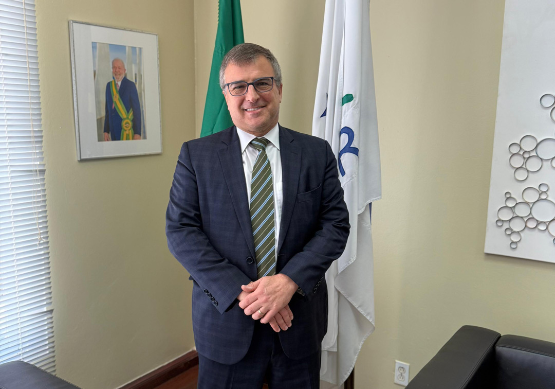 Read more about the article Ambassadeur Santarosa: Brazilië blijft open voor migranten uit de regio