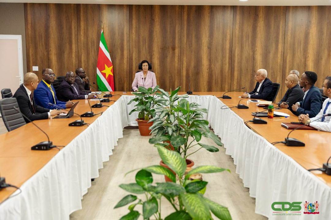 Read more about the article Nieuwe RvC Havenbeheer wil snelle aanpak problemen met toegang tot VS