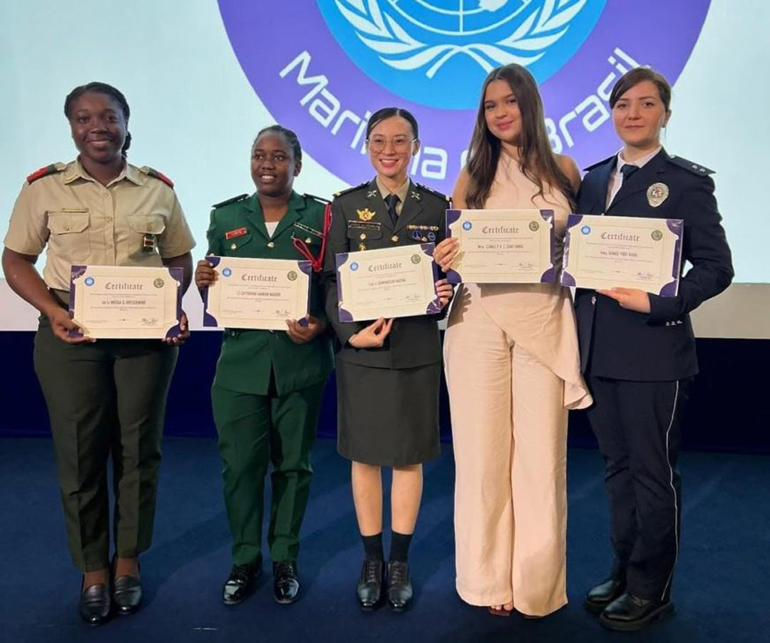 Read more about the article Surinaamse officier neemt deel aan internationale “Vrouwen Vredesoperaties Cursus” in Brazilië