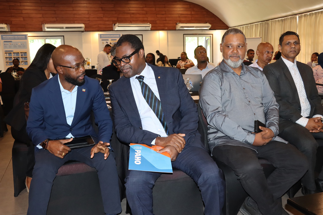 Read more about the article Minister Misiekaba opent One Health-workshop over vogelgriep