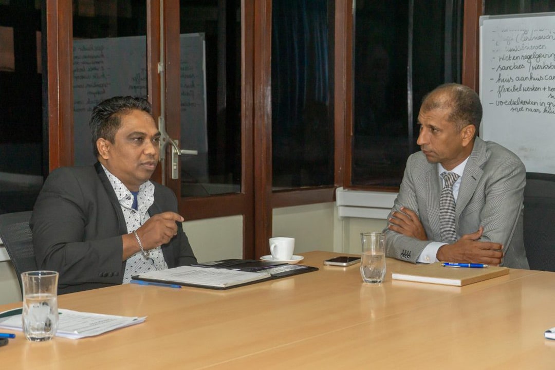 Read more about the article Ministers Noersalim van LVV en Brunings van OGM slaan de handen ineen voor toekomstbestendige landbouw