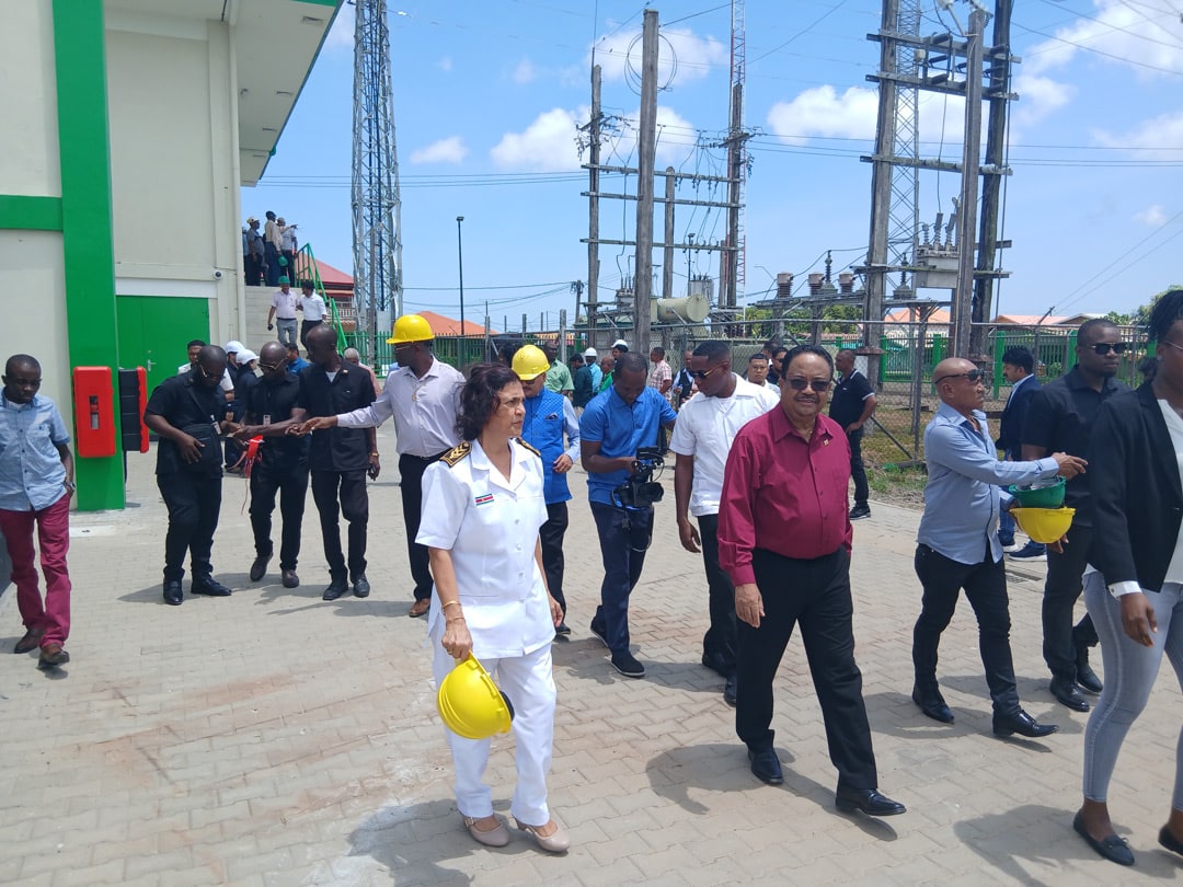 Read more about the article Vice president opent nieuwe Transmissielijn en 2 Onderstations EBS in NIckerie