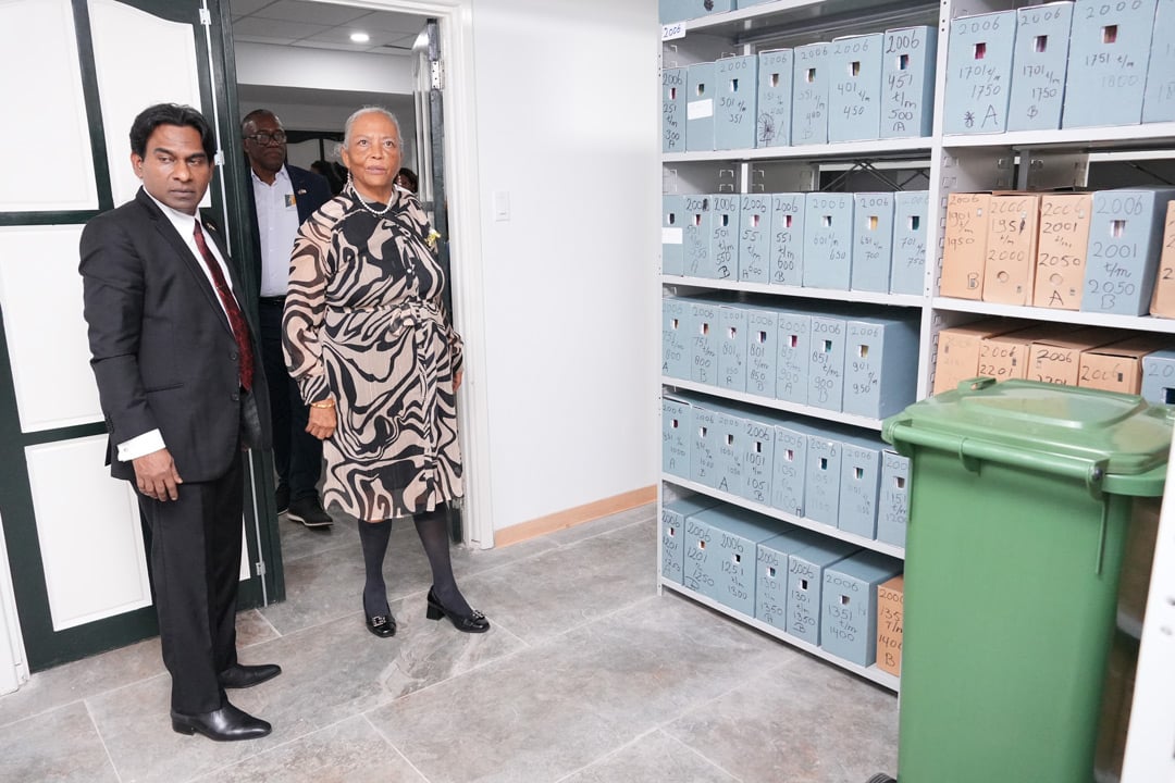 Read more about the article Rechtspraak Suriname opent kantoor aan Grote Combéweg