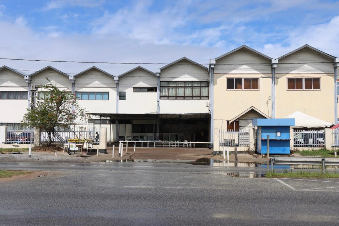 Read more about the article CBB waarschuwt: Burgers dienen alleen officiële legeskosten te betalen!