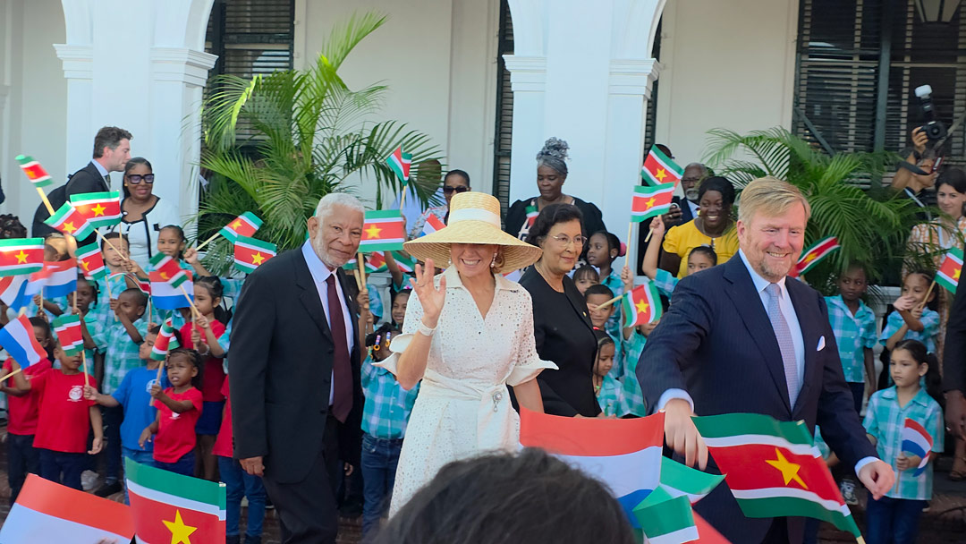 Read more about the article Suriname ontvangt Koningspaar voor historisch bezoek met focus op vernieuwing