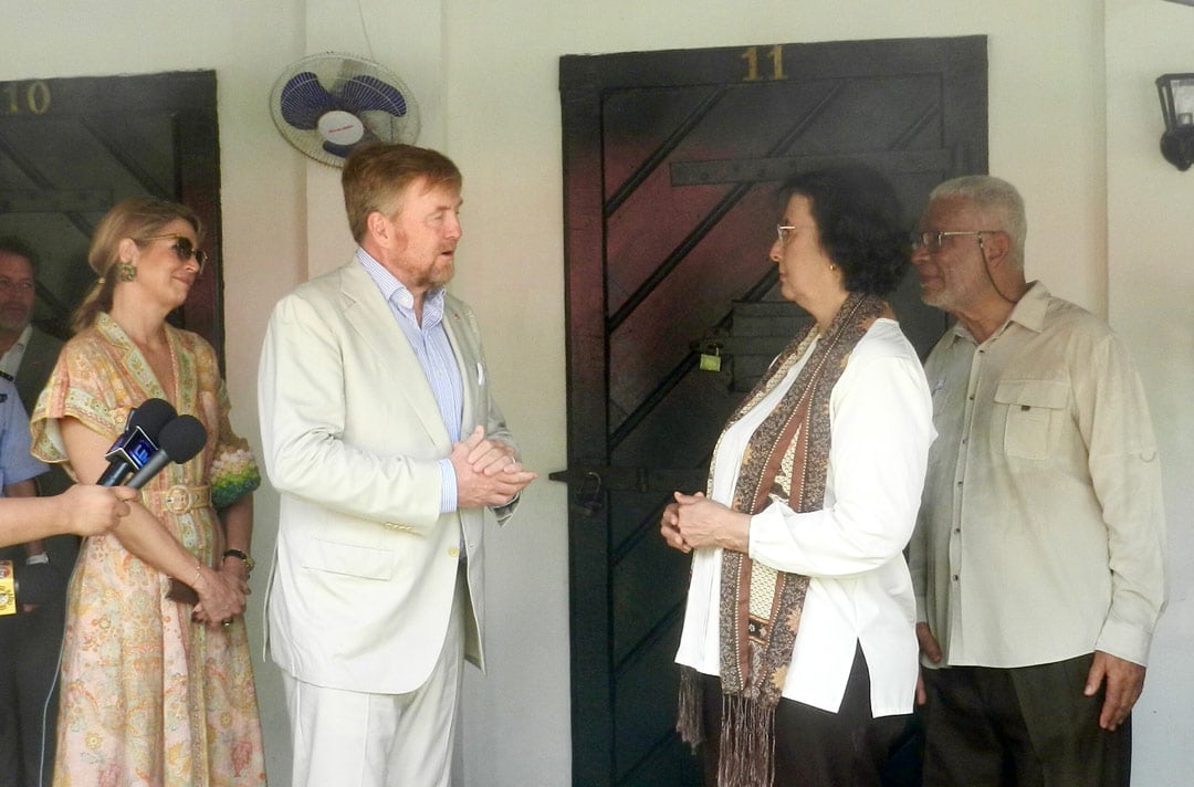 Read more about the article Koning hoopt op terugkeer, dit keer de jungle in, samen met zijn dochters