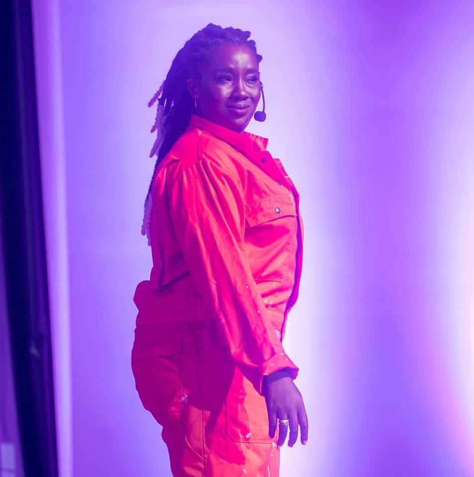 Chelle Lis. Chelle Lis.